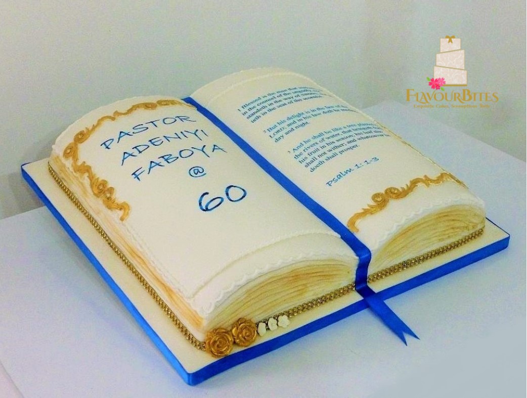 Open Bible cake design ideas - Legit.ng